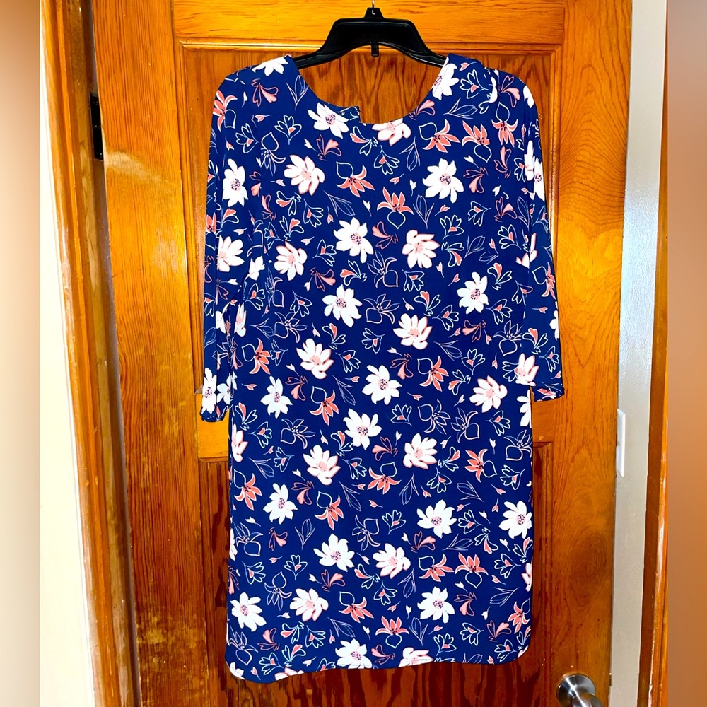 Brand new floral dress. Size Medium.